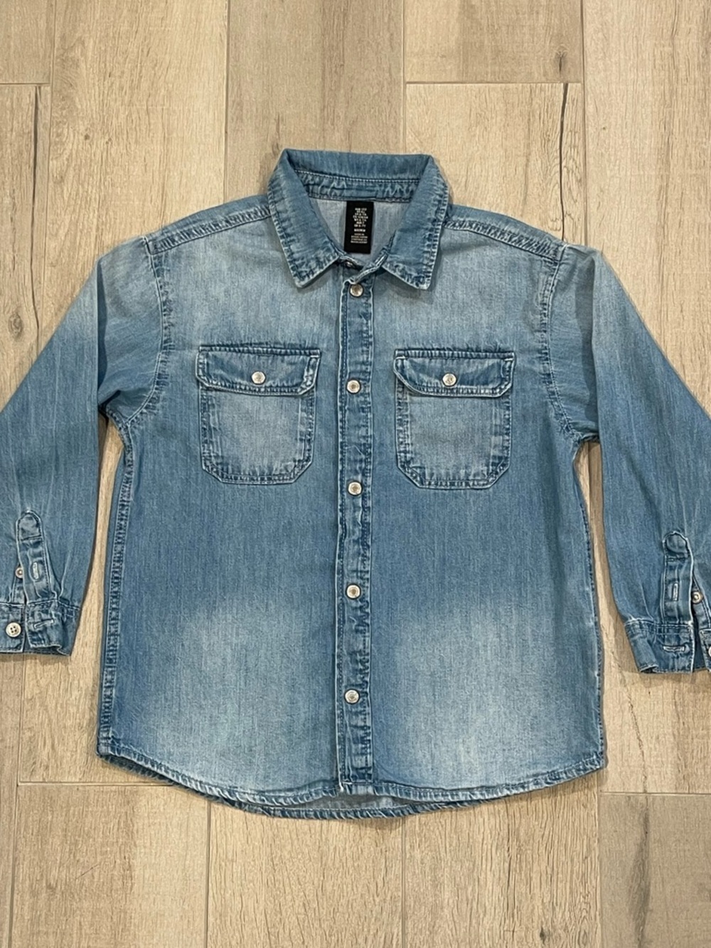 H&M Kids Denim Button Down Shirt Size 6–7Y Light Wash
